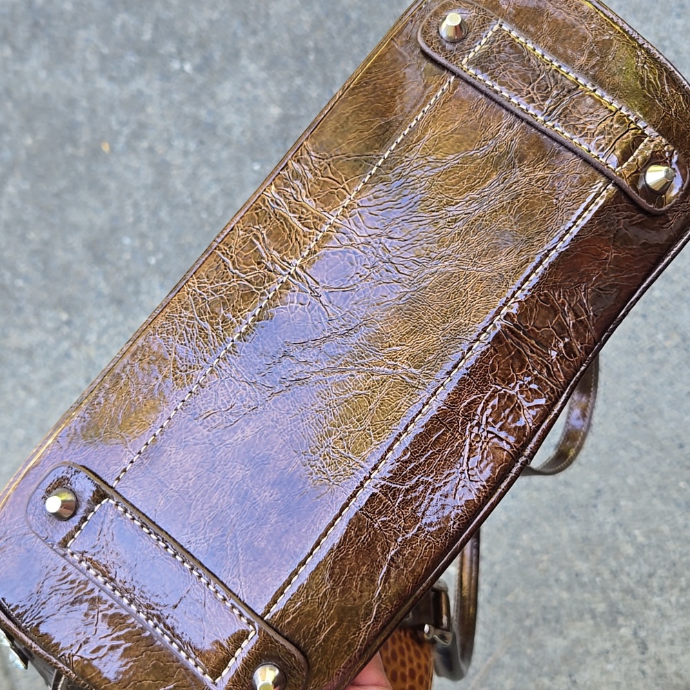 Madi Claire Vintage Croc Embossed Leather Satchel with Crossbody Strap (BIN 001) - Picture 11 of 15